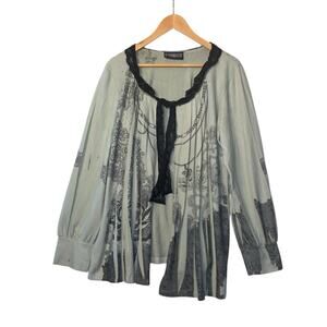 The Pyramid Collection sweater XL